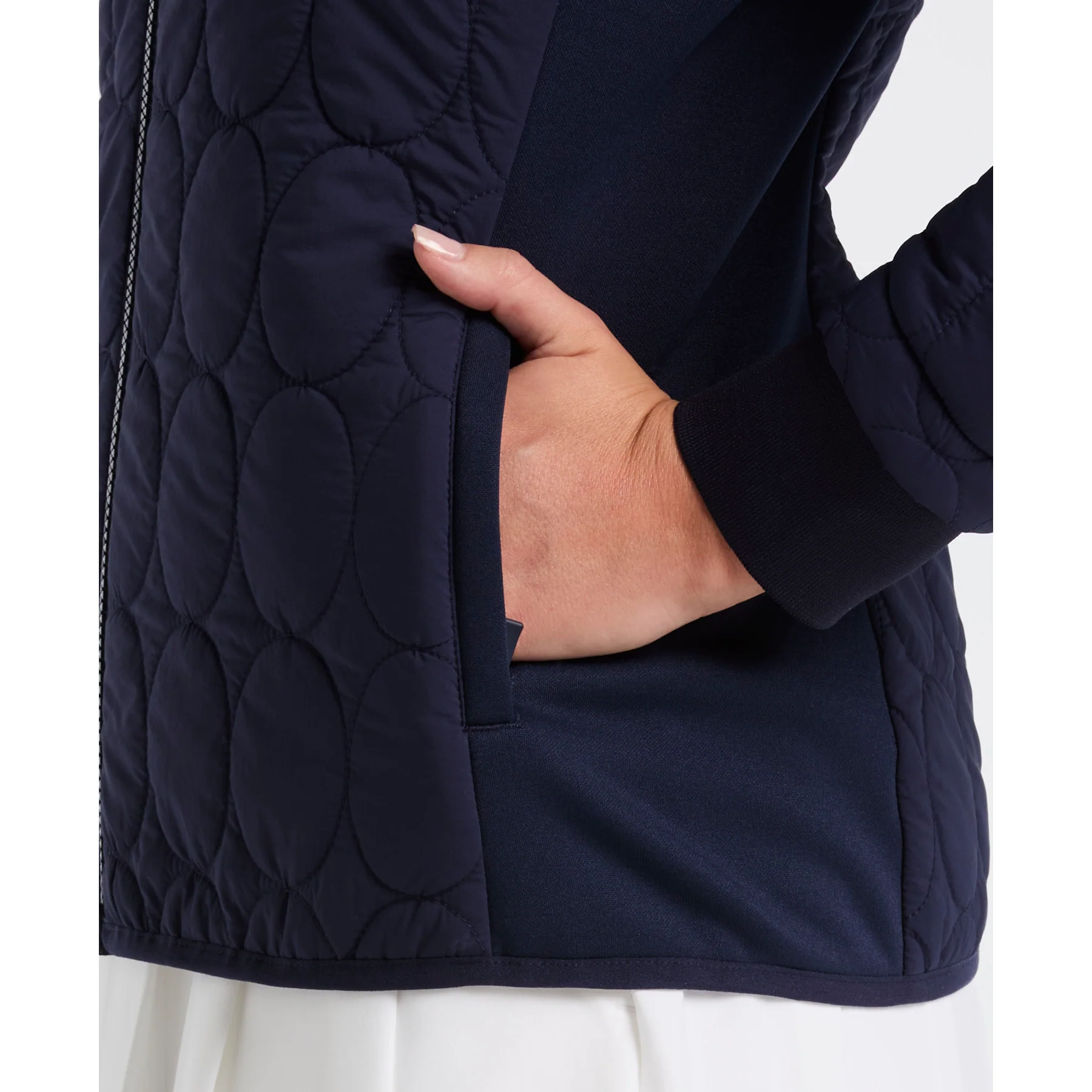 Women's Quilted Golf Puffer Jacket In Black Iris - Image 5