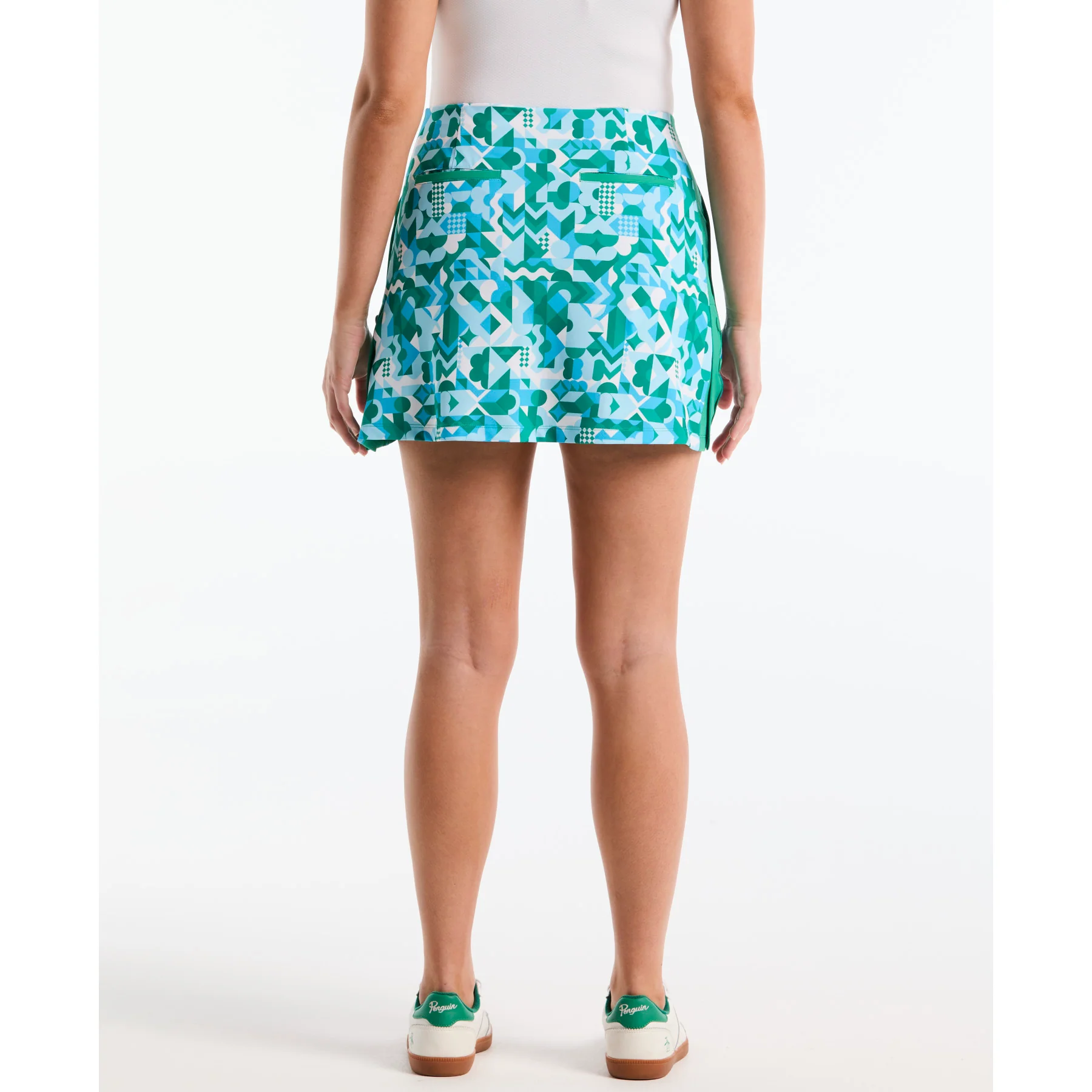 Women's Spliced Geo Golf Skort In Emerald - Image 4